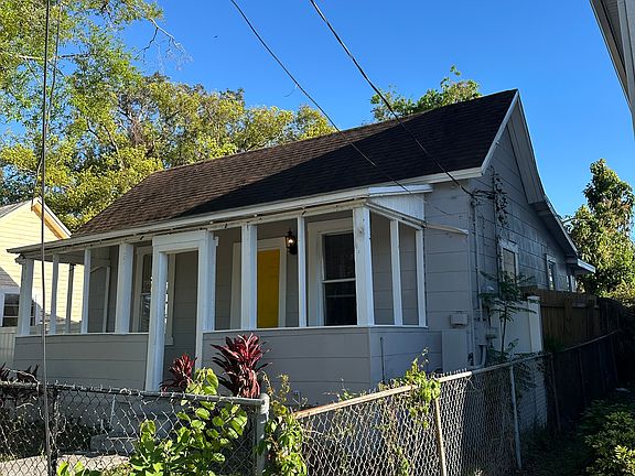 4th image of 2205 E 23rd Ave