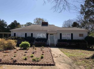 310 Jefferson St, Statham, GA 30666