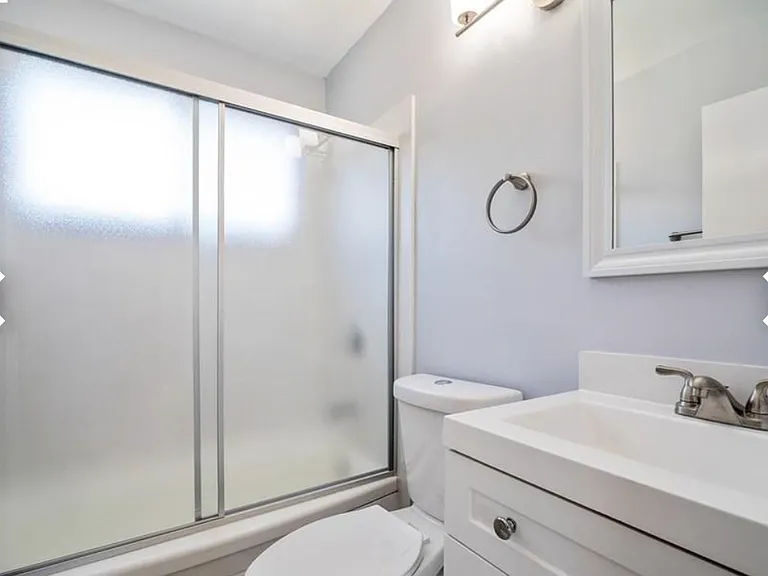 3028 Deakin St #4 — Photo 11