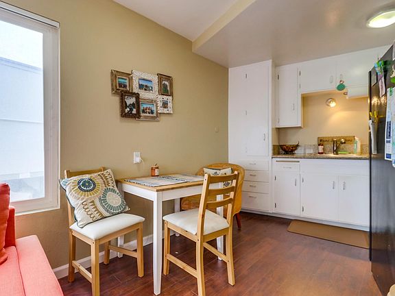 4th image of 3630 Bayside Ln