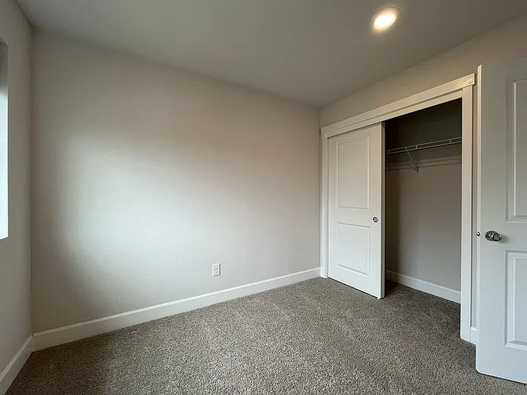 12949 SW Meadbrook Ln — Photo 32