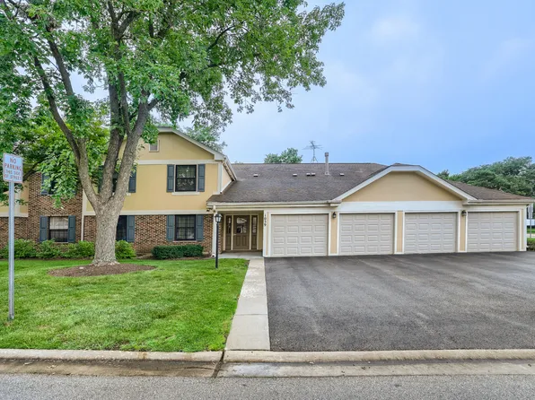 1059 Southbury Ln, Wheeling, IL 60090