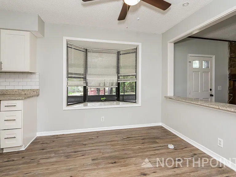 6010 Hillman Dr — Photo 5