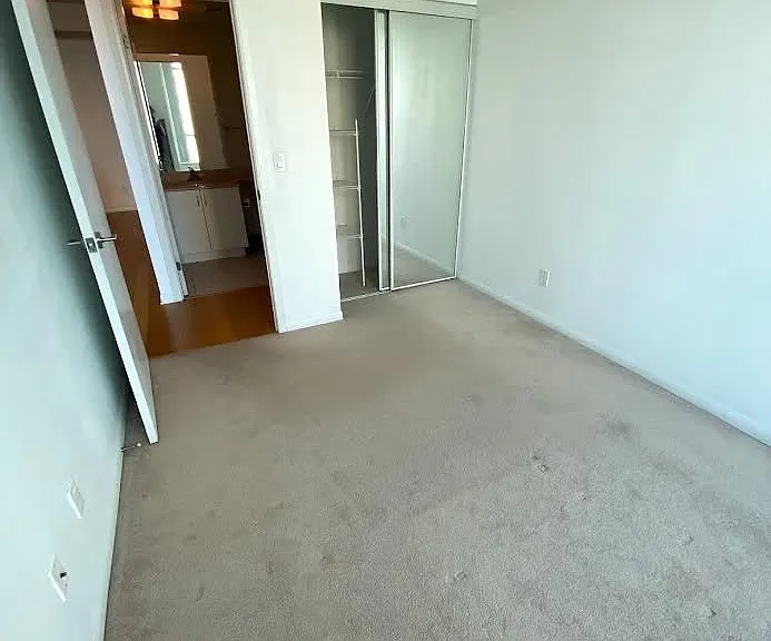 215 Fort York Blvd #3201 — Photo 10