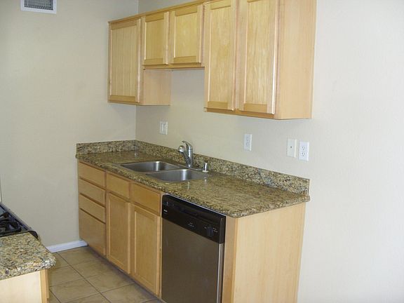 4th image of 5009 Bremner Way #1234