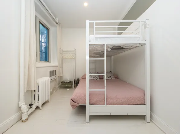 168 West 130th Street image 56 of 62