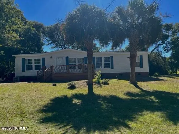 113 Pinewood Drive, Atlantic Beach, NC 28512