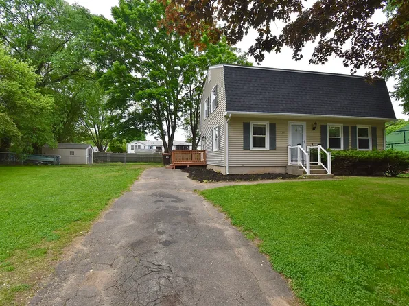 22 Hunting Ln, Agawam, MA 01001