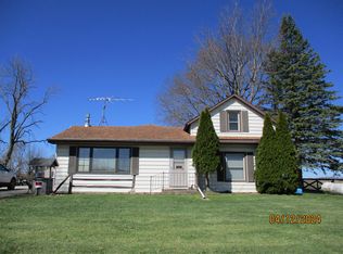 6010 N Rink Rd, Lena, IL 61048