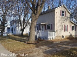614 Maple St, Neenah, WI 54956