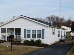 68 Penny Ln, Easton, PA 18040