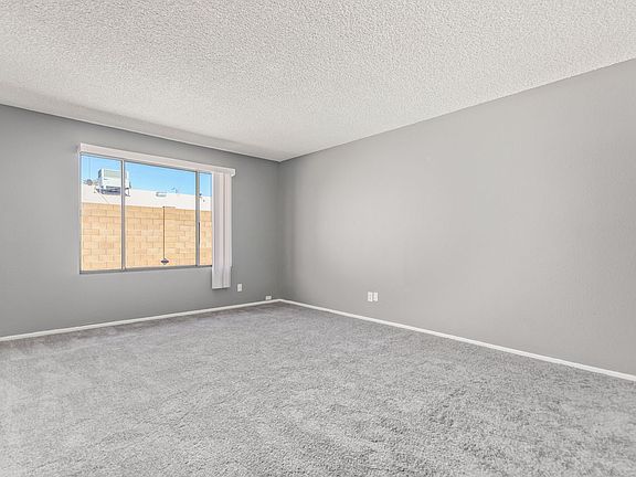 3rd image of 5020 W Windrose Dr