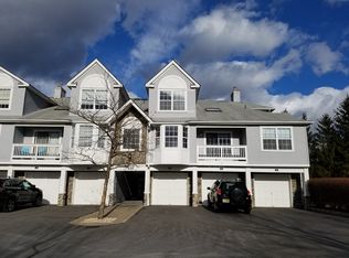 24 Whisper Way E, Ledgewood, NJ 07852