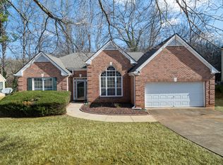 5103 Huntcrest Dr SW, Mableton, GA 30126