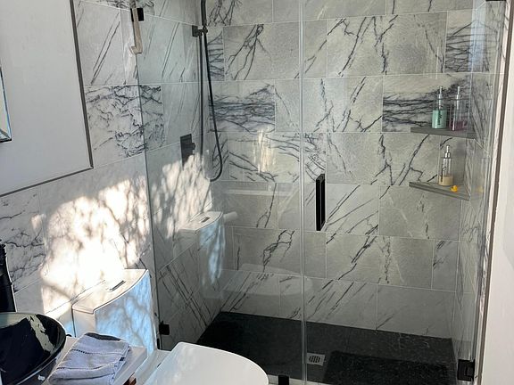 2nd image of 17510 Lake Shore Dr