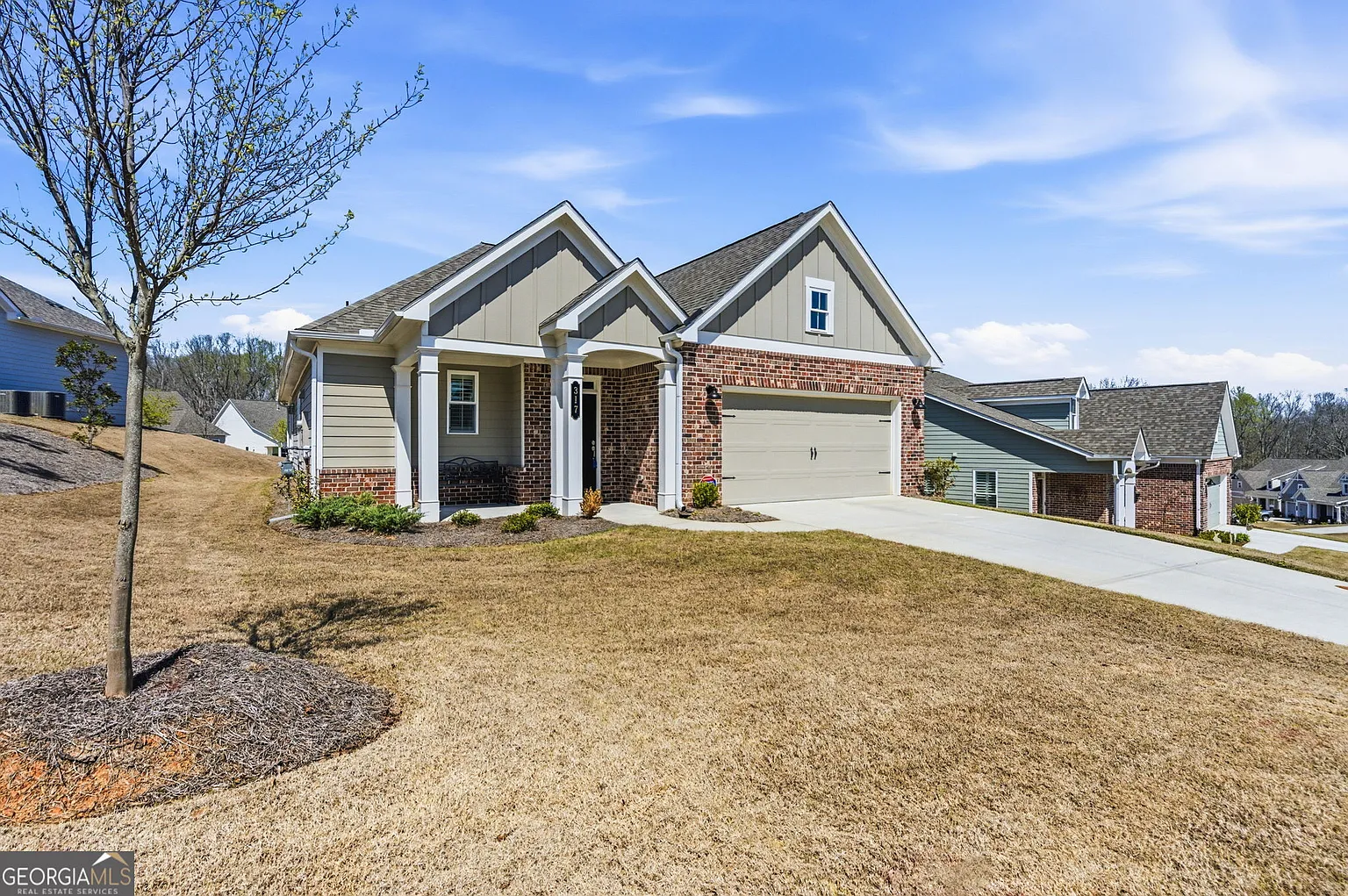 317 McQueen Way photo 1