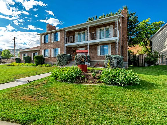 2nd image of 574 Tamarack Dr