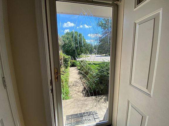 5th image of 8 Cherrywood Dr
