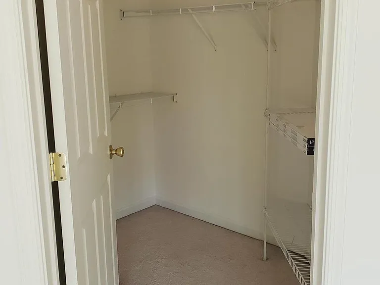 1928 Crescent Park Dr #29B — Photo 26