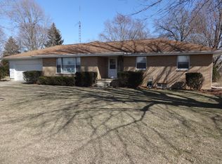 112 Richard St, Henry, IL 61537