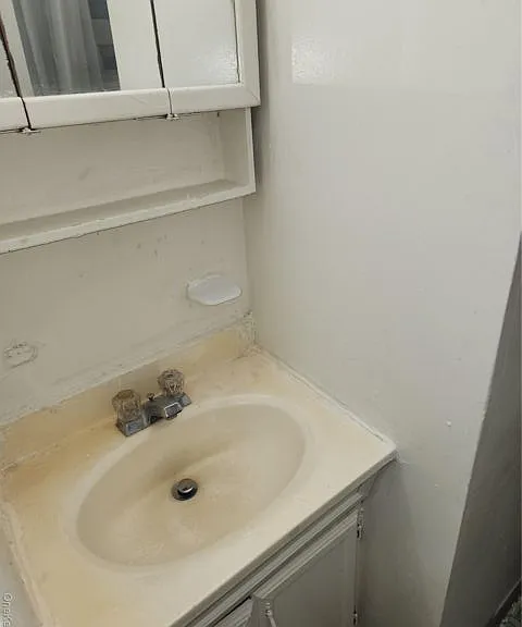 206-03 Jamaica Ave #2 — Photo 6