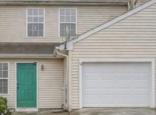 16 Highmeadows Dr, Sicklerville, NJ 08081
