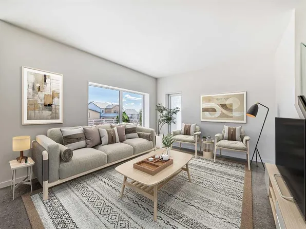53 S Rockhaven Grn NW, Calgary, AB T3G 0C5