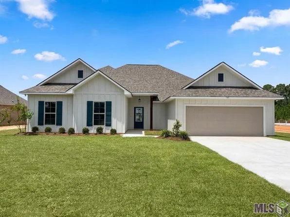 737 Northlake Dr, Covington, LA 70435