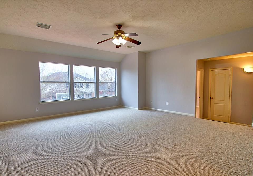 1st image of 609 Biscayne Bend Ln
