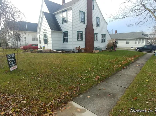 502 Maplewood St, Willard, OH 44890