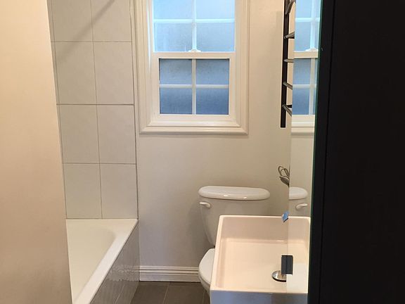 4th image of 838 Silver Lake Blvd #A