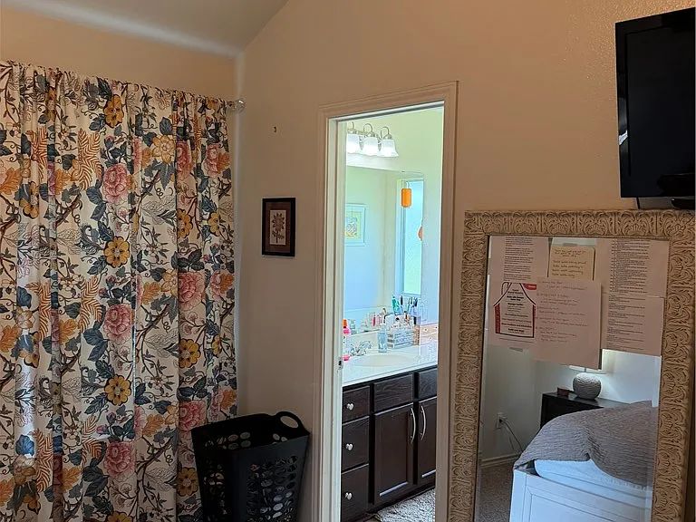 933 Crested Point Dr — Photo 6