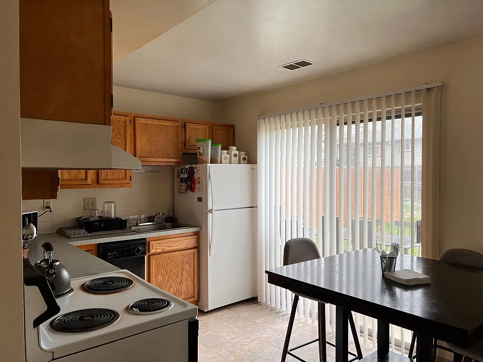 1303 South Coffman