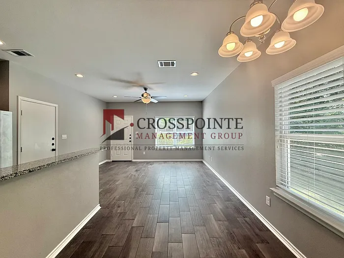 16174 Echo Glen Dr — Photo 4