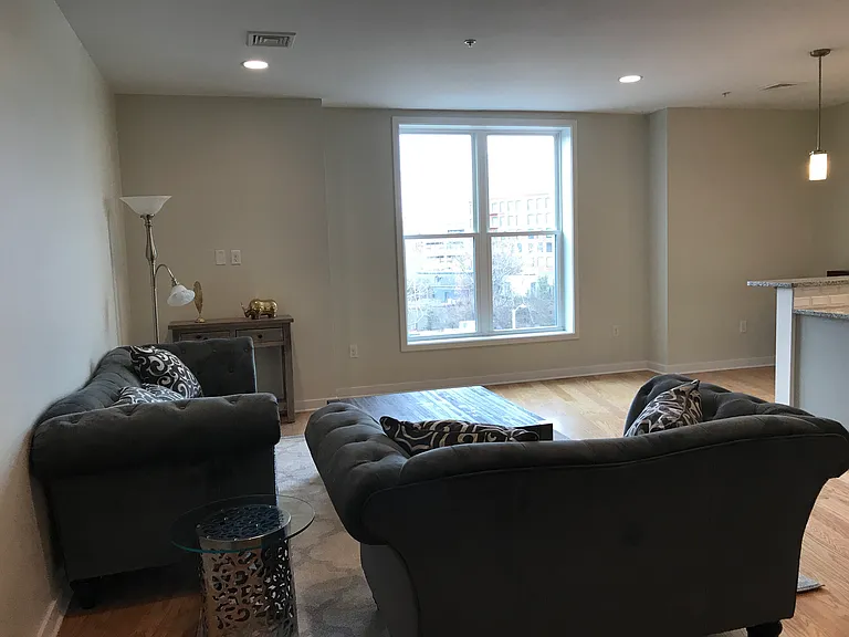 44 Hospital St #E — Photo 5