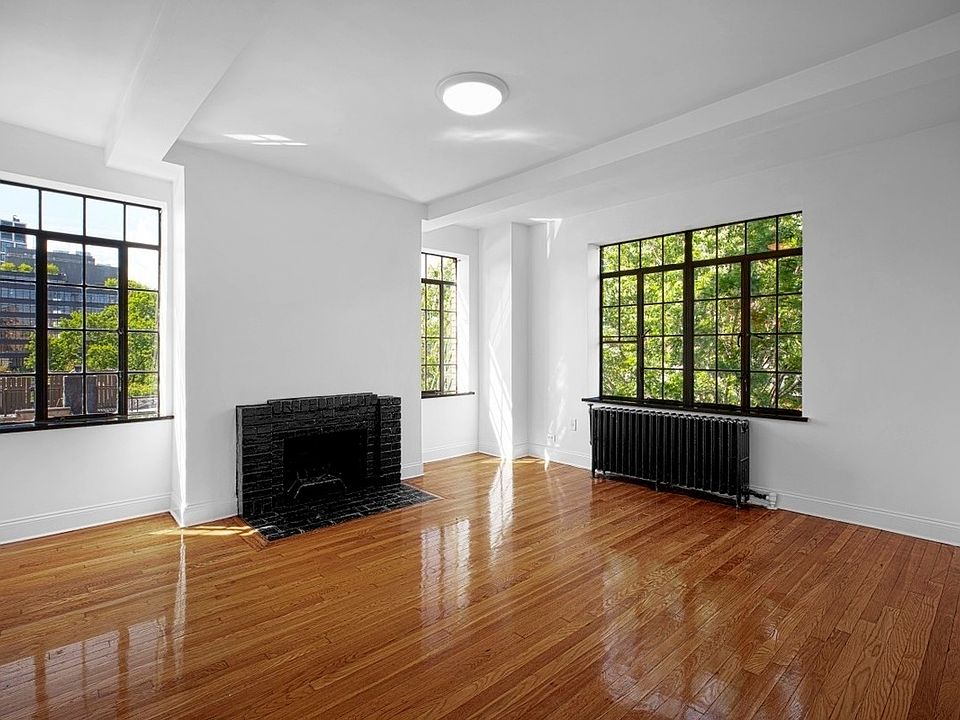 1st image of 433 W 21st St APT 8D