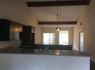 10001 NW 36th St #B, Coral Springs, FL 33065