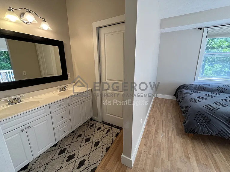 6926 Lake Michigan Dr — Photo 21