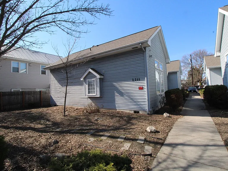 2217 N Hamilton St — Photo 7