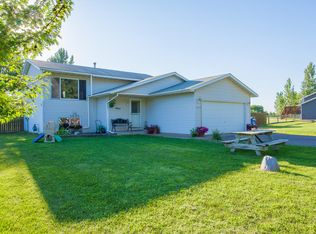 40028 Harvester Ave, North Branch, MN 55056