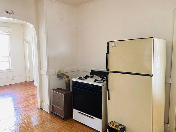 5th image of 118 Lancaster St #2