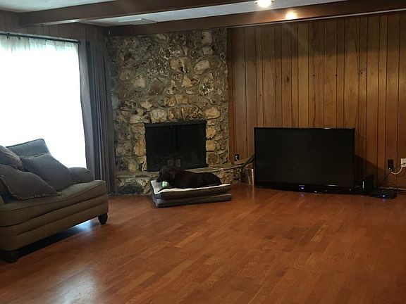 2nd image of 315 Salvador Sq