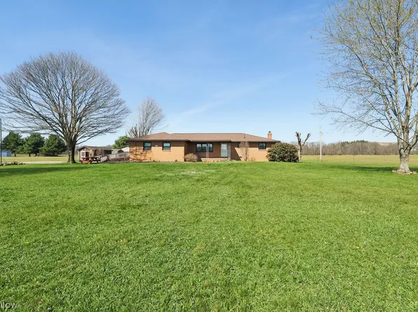 7115 Lardon Rd NW, Waynesburg, OH 44688