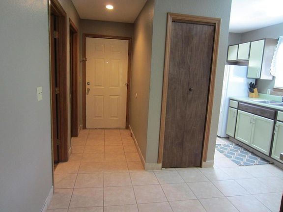5th image of 3 Woodpecker Ln #1