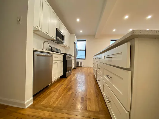 Rented by Lang Realty LLC | media 14