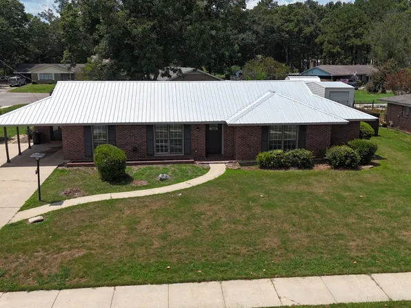 124 Carol Villa Dr, Montgomery, AL 36109