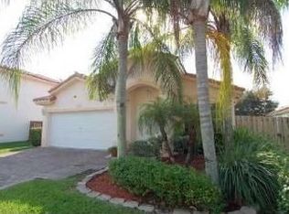 14712 Vista Luna Dr, Fort Lauderdale, FL 33325