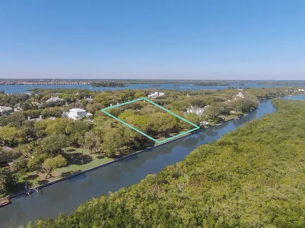 230 Coconut Palm Rd, Indian River Shores, FL 32963
