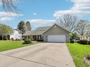 5604 Maldwyn Ln, Madison, WI 53716