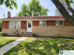 518 E Main St, Bath, PA 18014